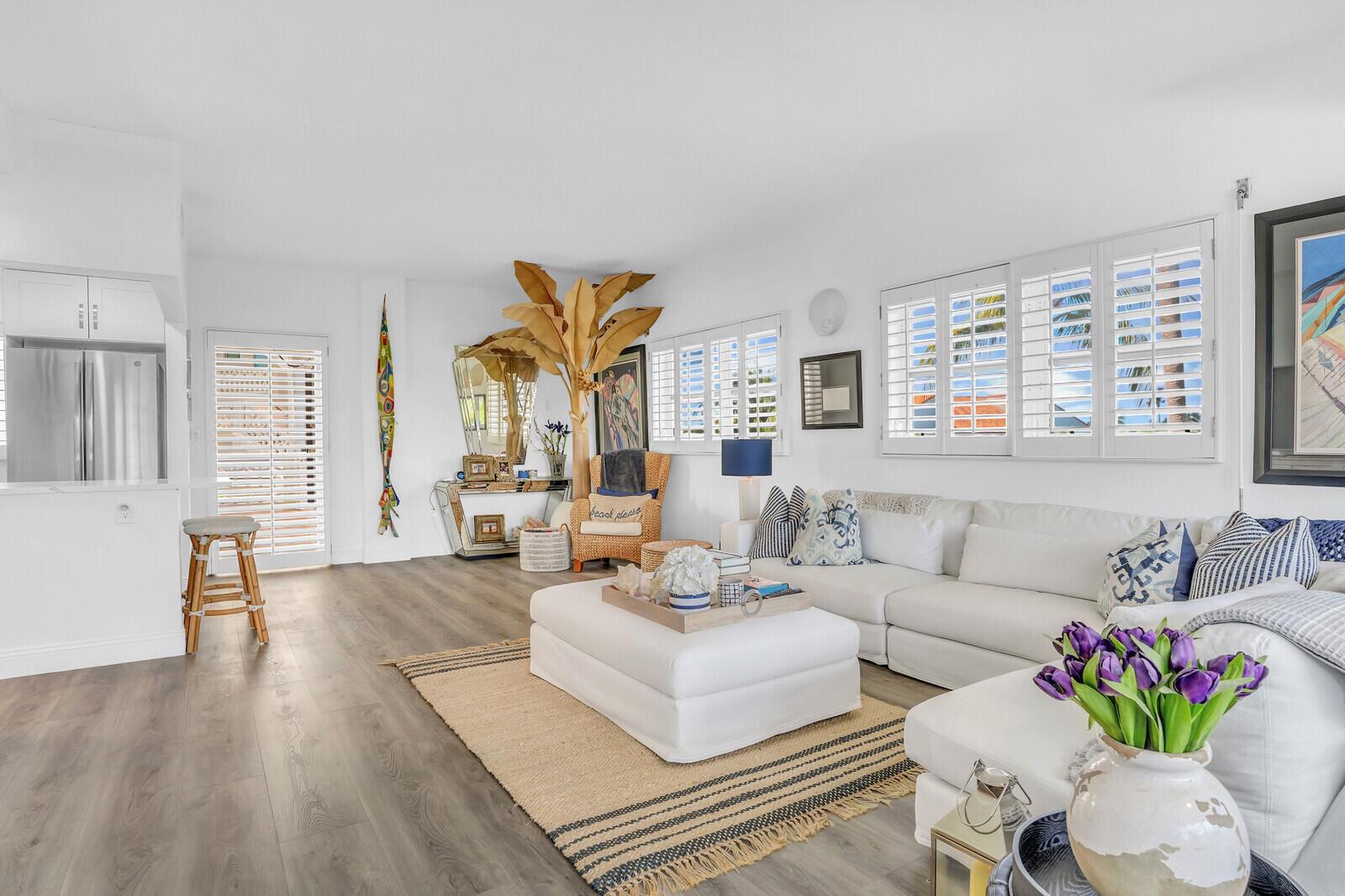 PALM WORTH INC - Residential Lease