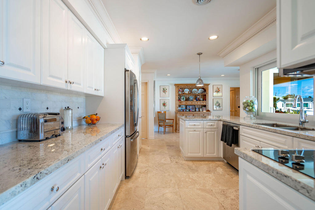 VENETIAN ISLES 3RD SEC - Residential