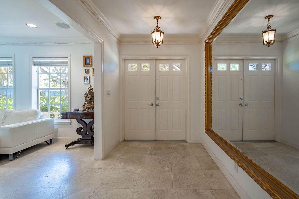 VENETIAN ISLES 3RD SEC - Residential