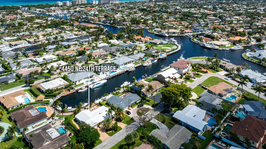 VENETIAN ISLES 3RD SEC - Residential