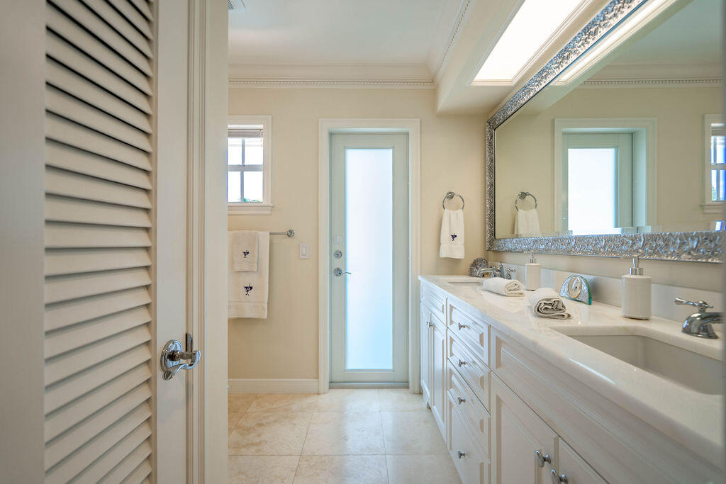 VENETIAN ISLES 3RD SEC - Residential