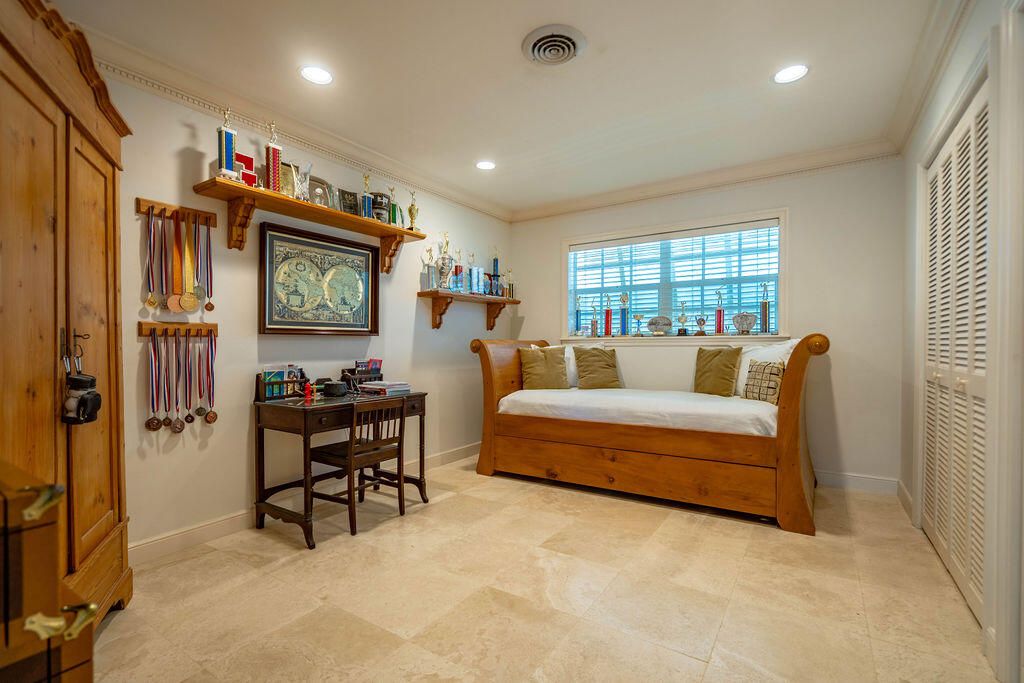 VENETIAN ISLES 3RD SEC - Residential