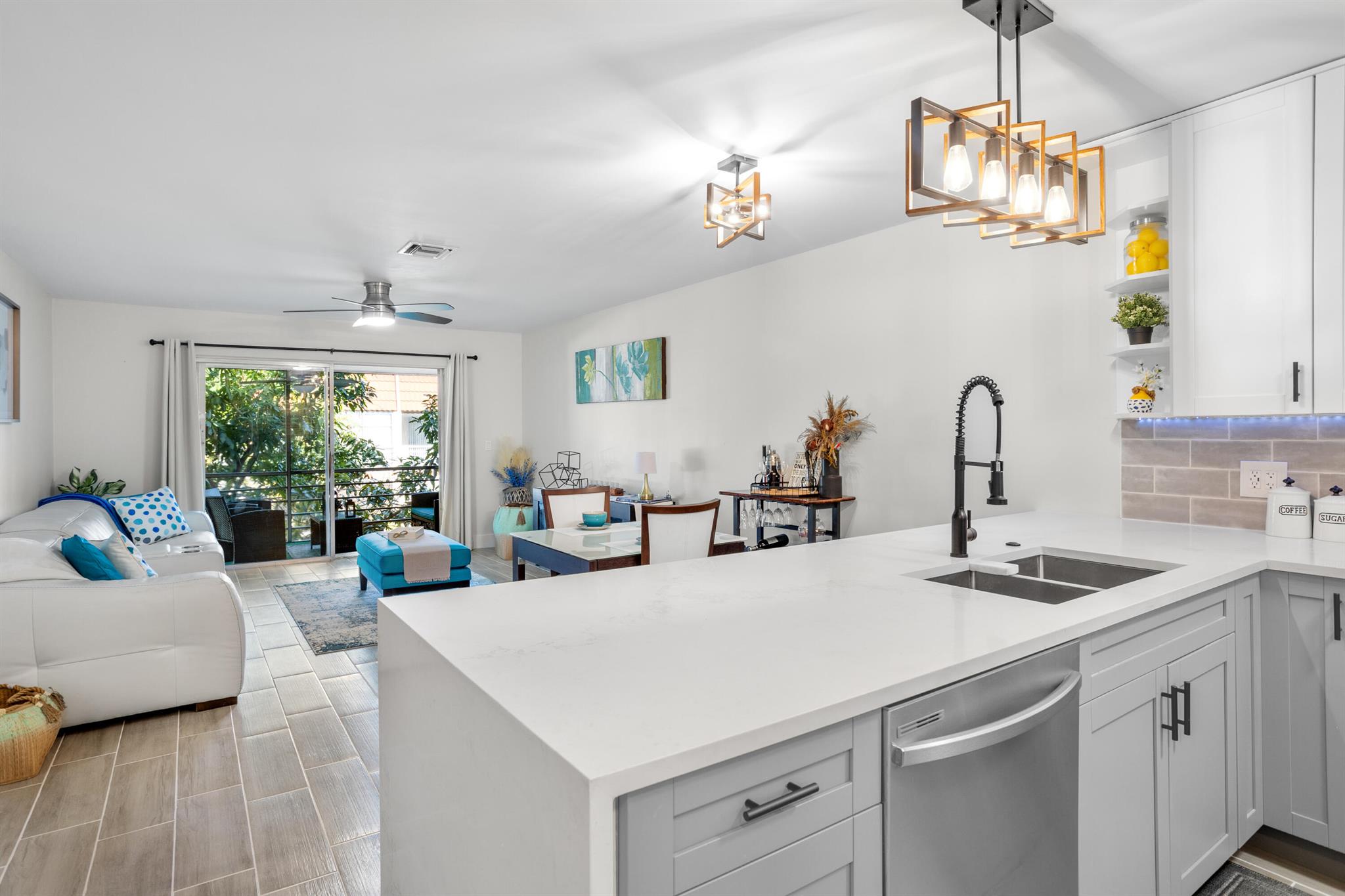 GREENWAY VILLAGE SOUTH CO - Residential Lease