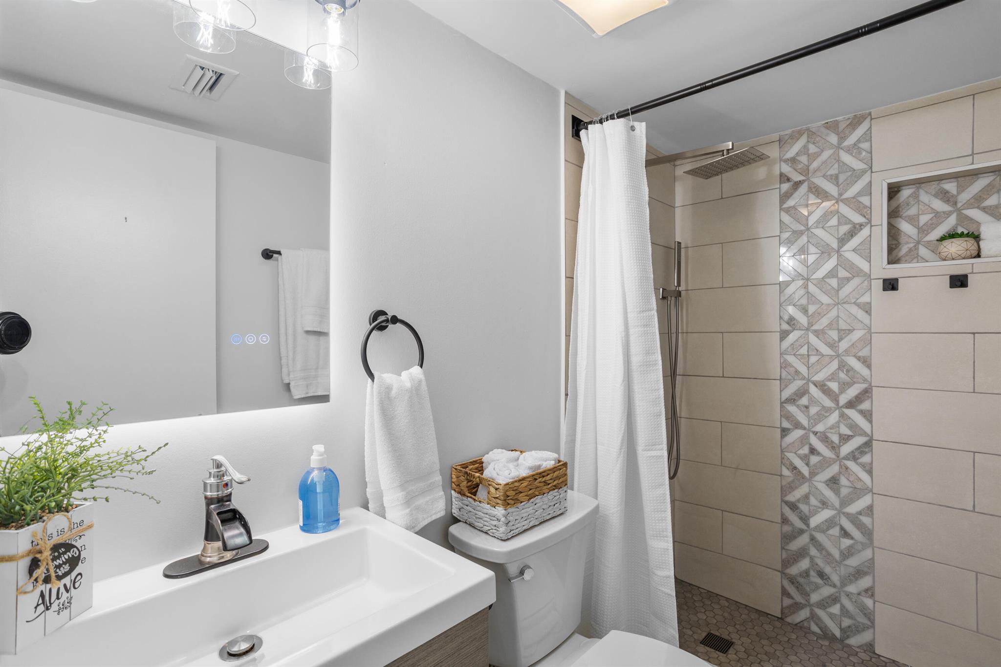 GREENWAY VILLAGE SOUTH CO - Residential Lease