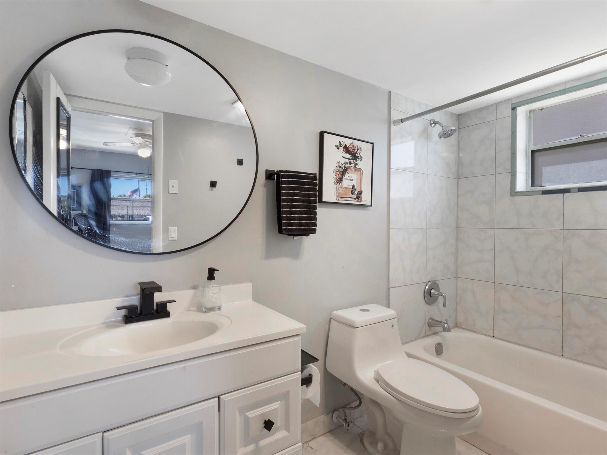 ARROWHEAD CONDO NO VII - Residential