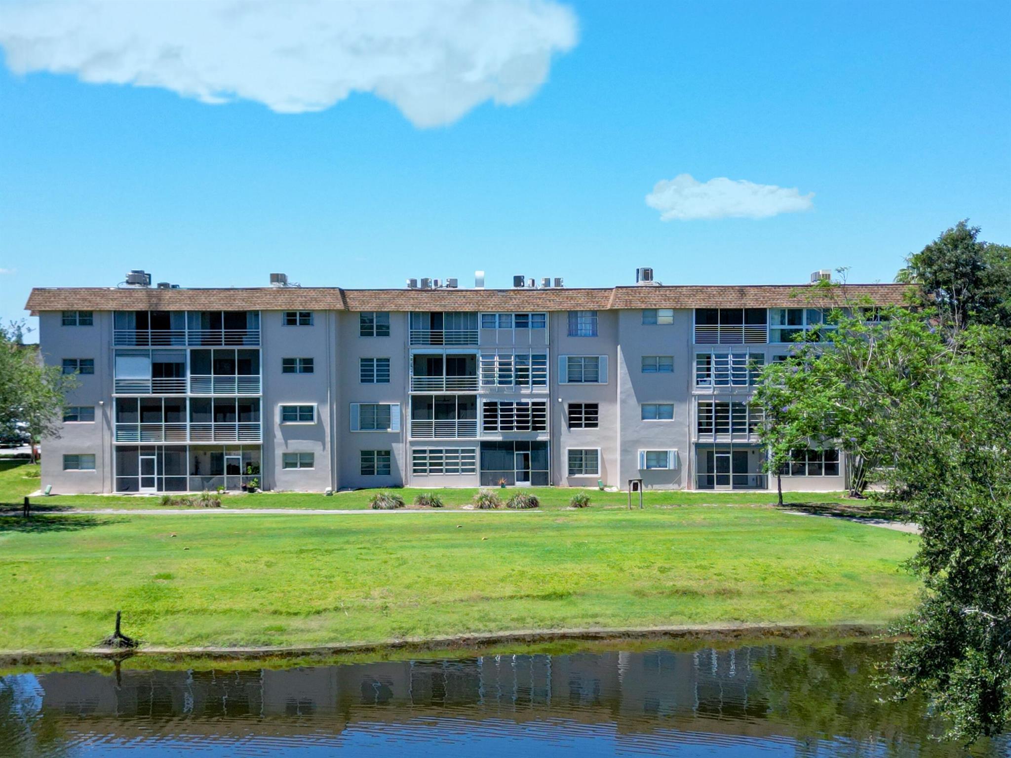 ARROWHEAD CONDO NO VII - Residential