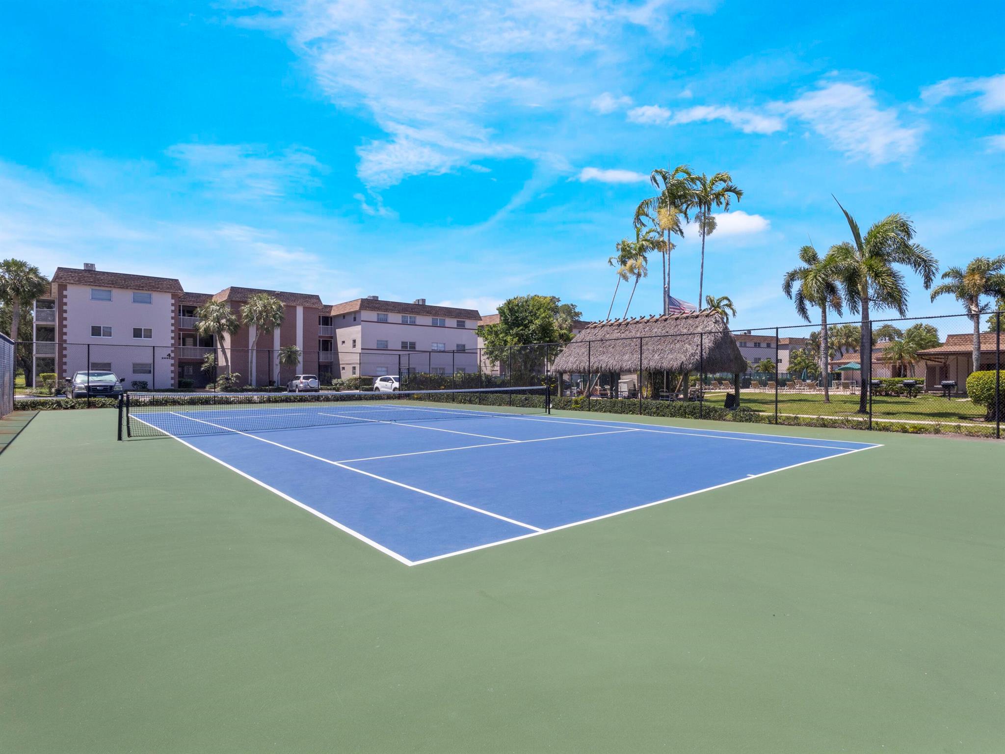 ARROWHEAD CONDO NO VII - Residential