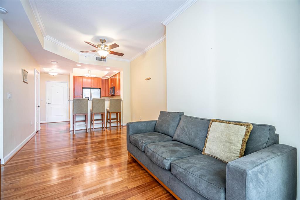 ONE CITY PLAZA - Residential