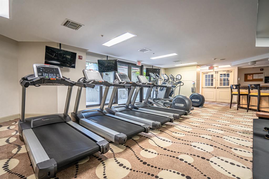 ONE CITY PLAZA - Residential