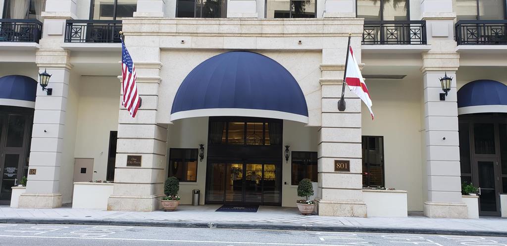 ONE CITY PLAZA - Residential