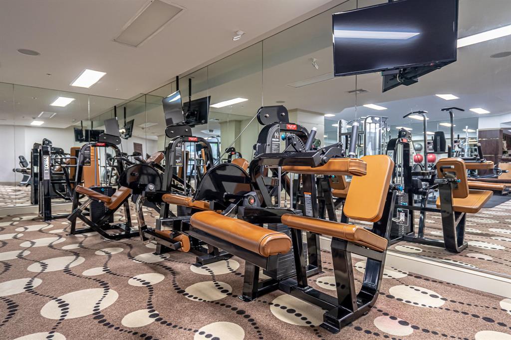 ONE CITY PLAZA - Residential