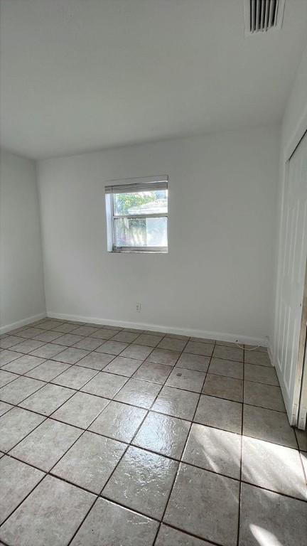 Lloyd Estates 25-47 B - Residential Lease