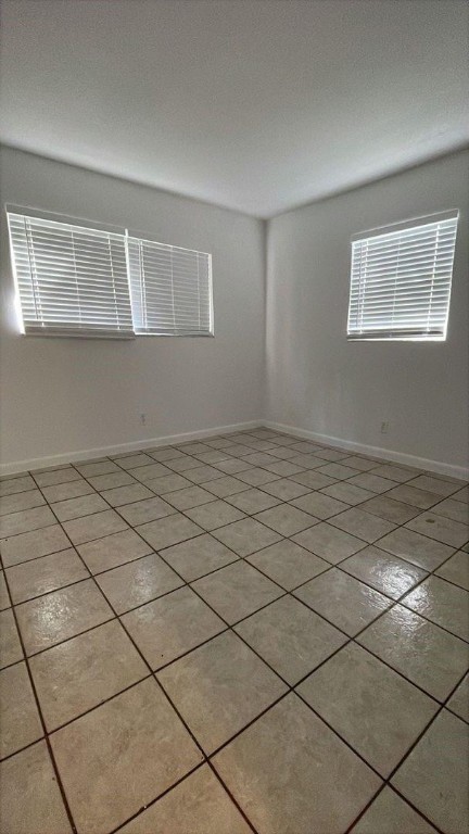 Lloyd Estates 25-47 B - Residential Lease