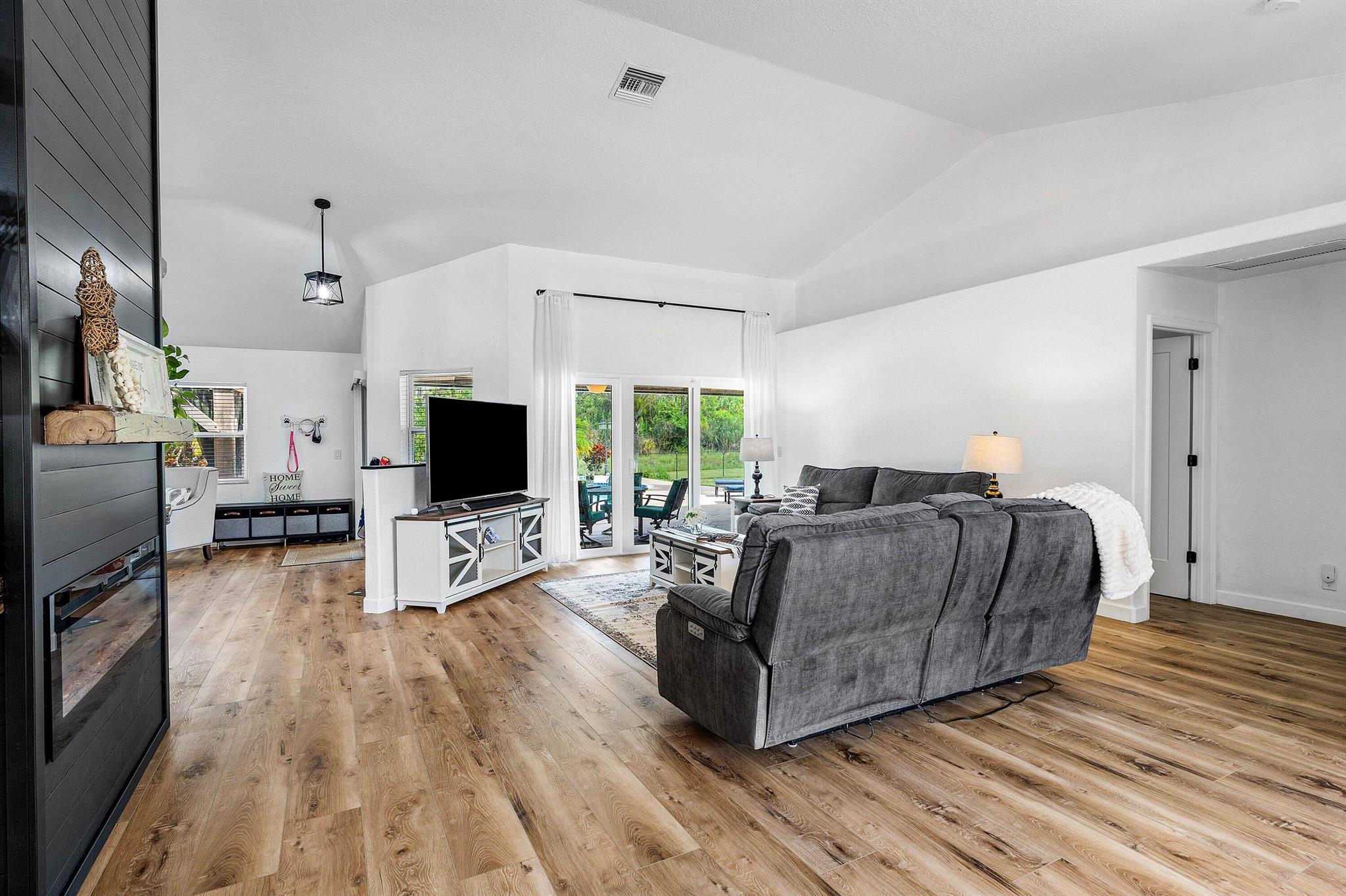 The Acreage - Residential