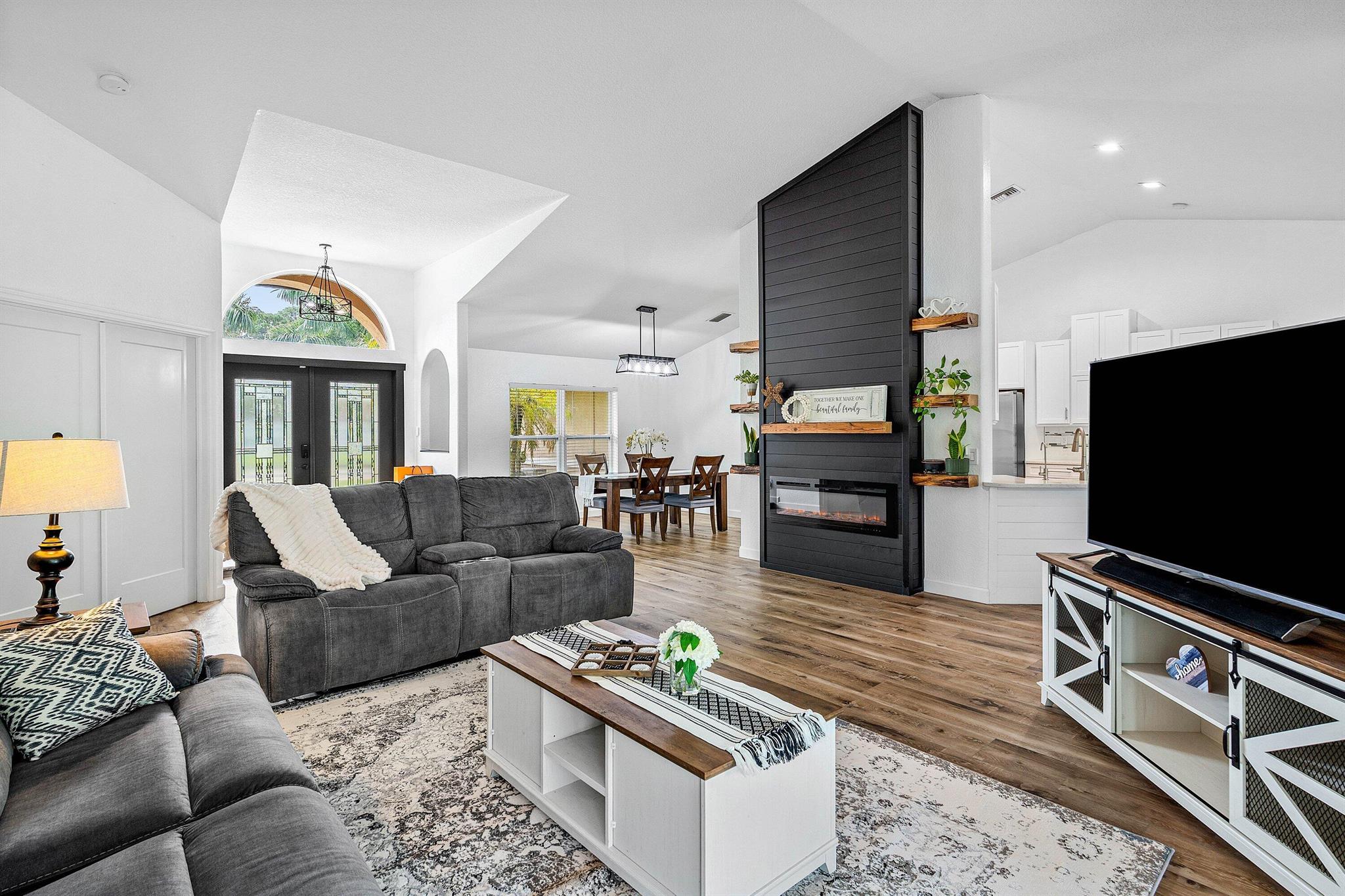 The Acreage - Residential
