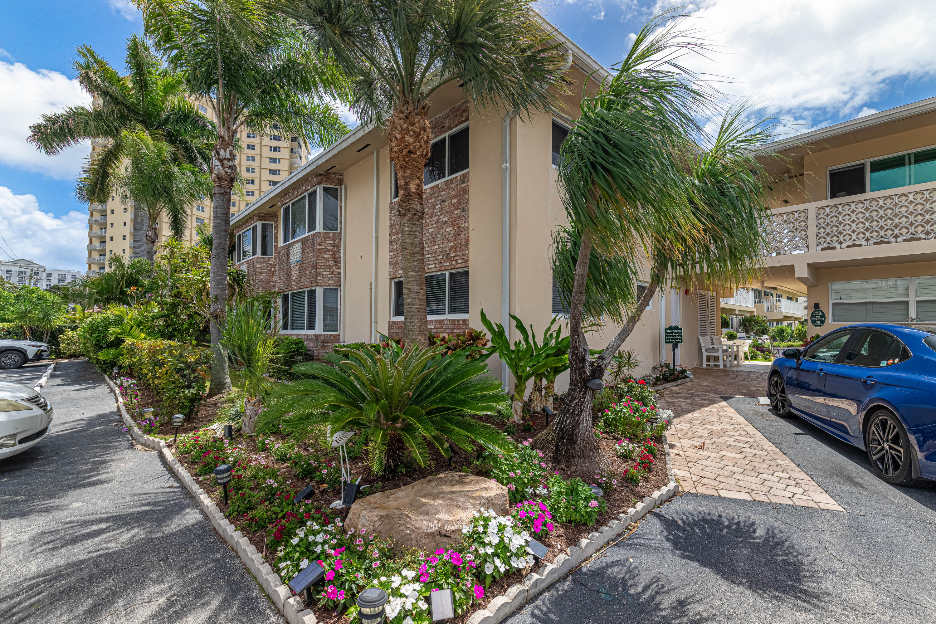 SILVER SHORES APTS CO-OP - Residential