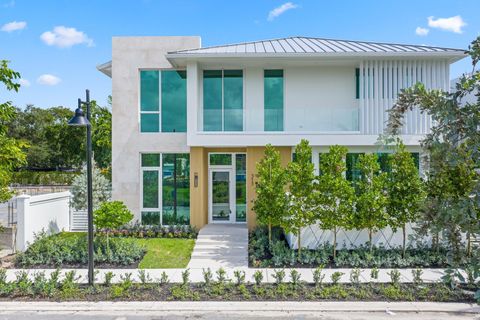 320 Grove Place Delray Beach FL 33444