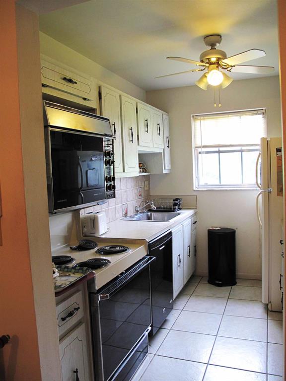 HIGH POINT OF DELRAY SEC 5 CONDO - Residential