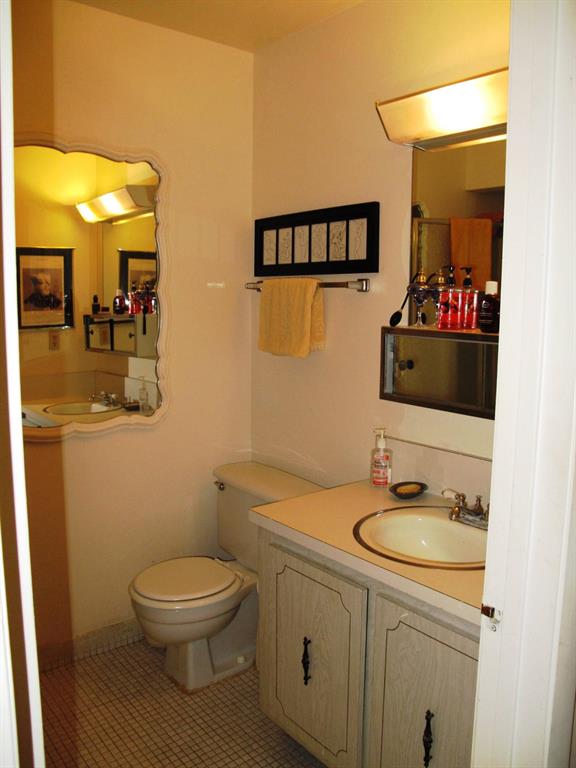 HIGH POINT OF DELRAY SEC 5 CONDO - Residential