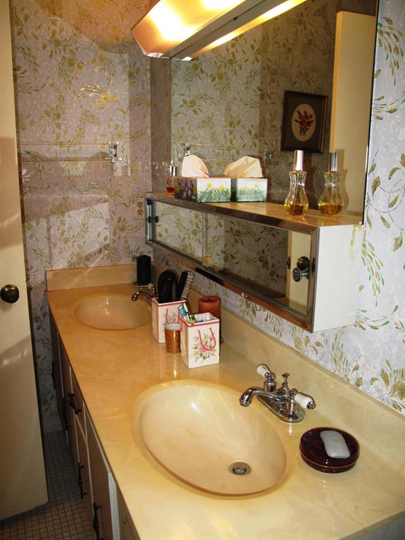 HIGH POINT OF DELRAY SEC 5 CONDO - Residential