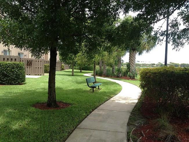 JULIA GARDENS - Residential