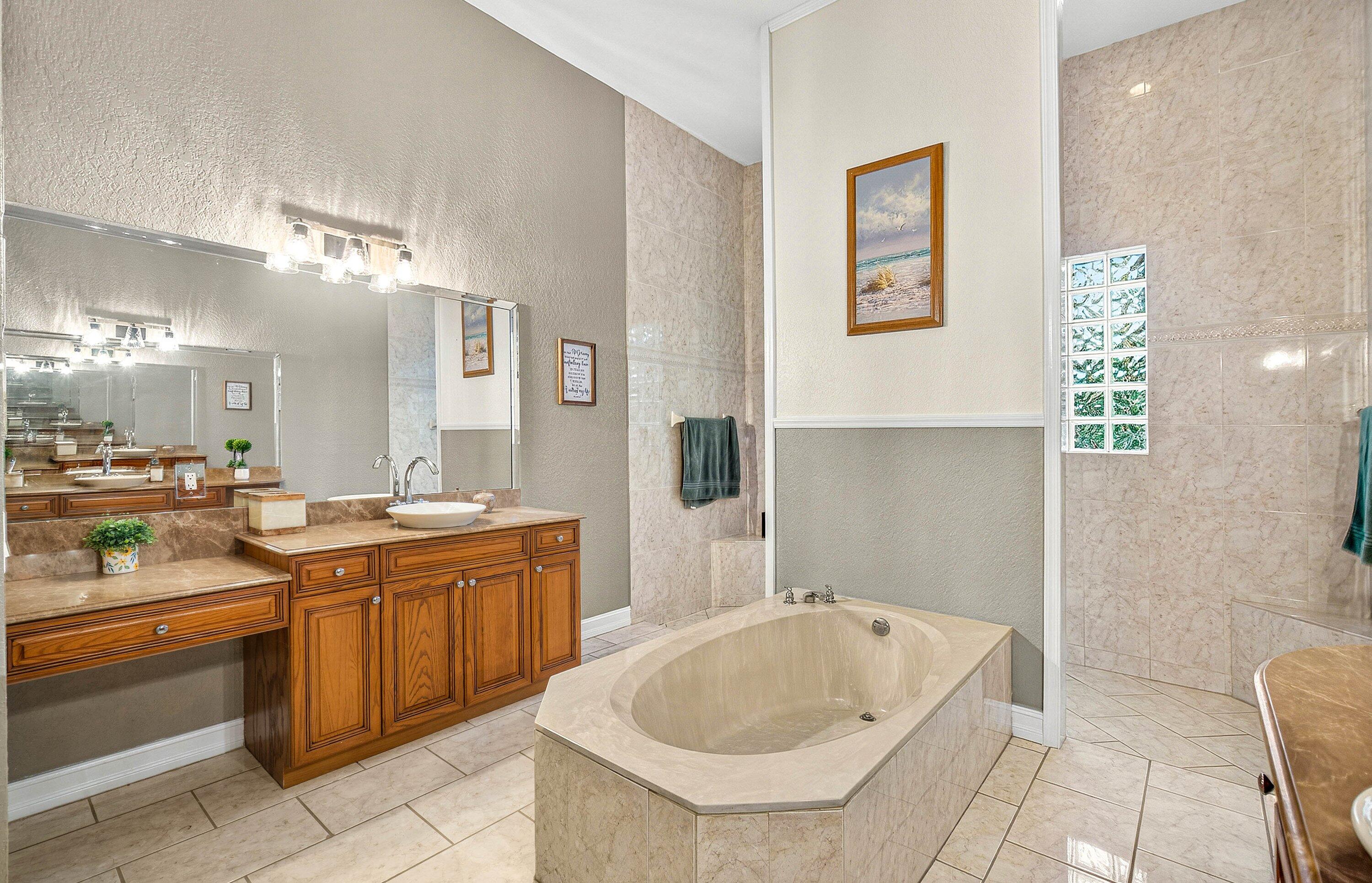 Delray Lakes Estates - Residential