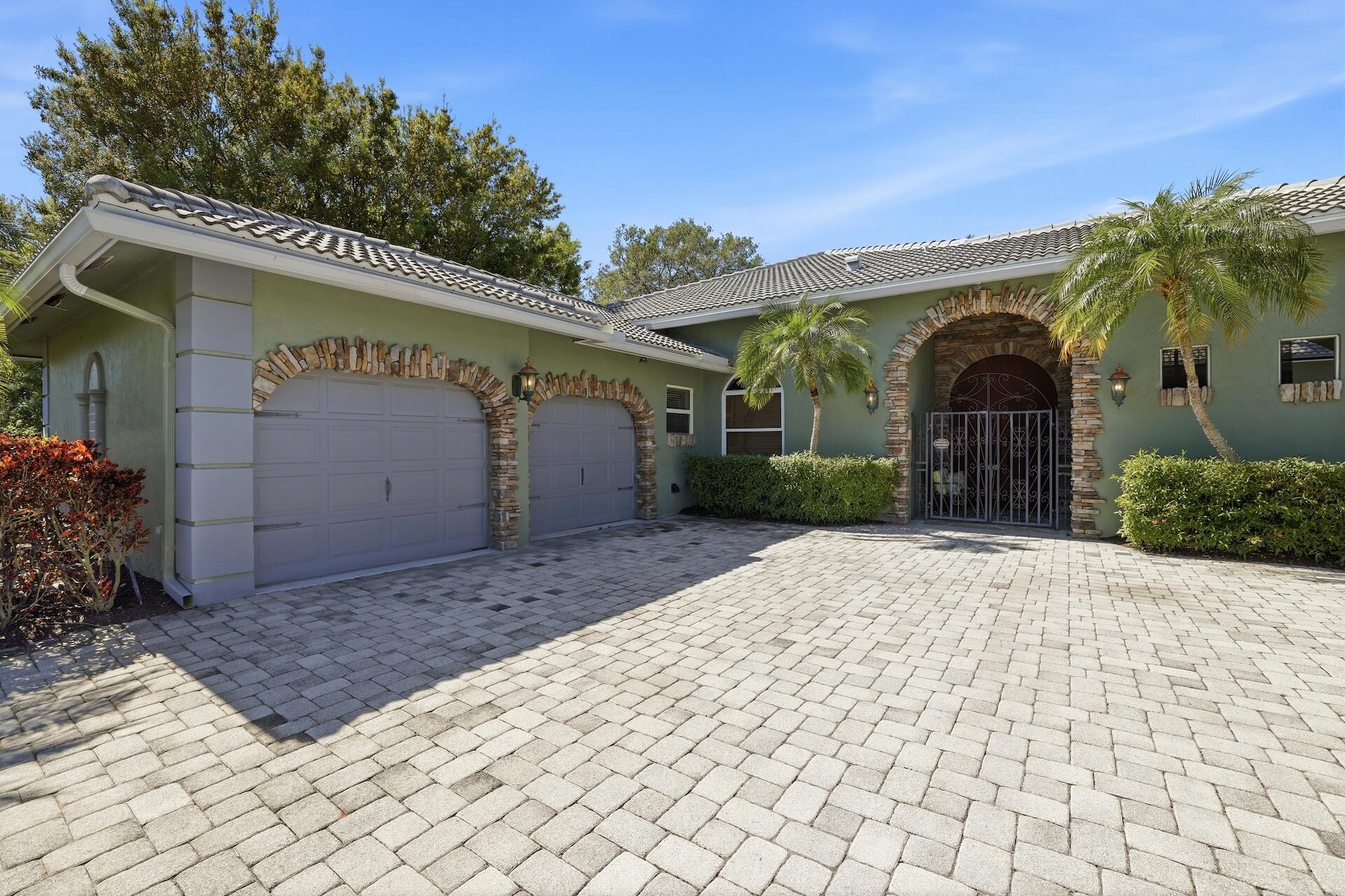 Delray Lakes Estates - Residential