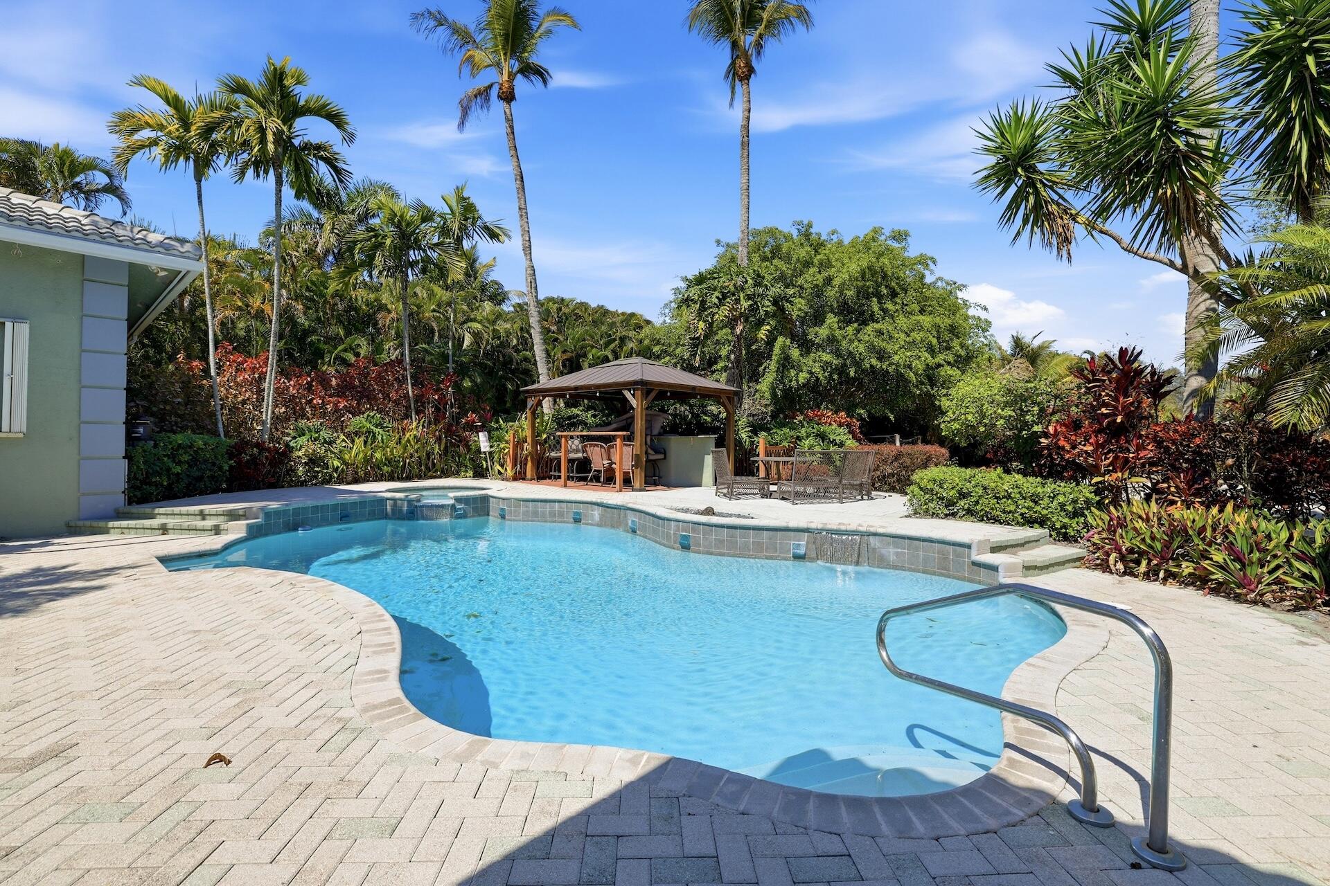 Delray Lakes Estates - Residential