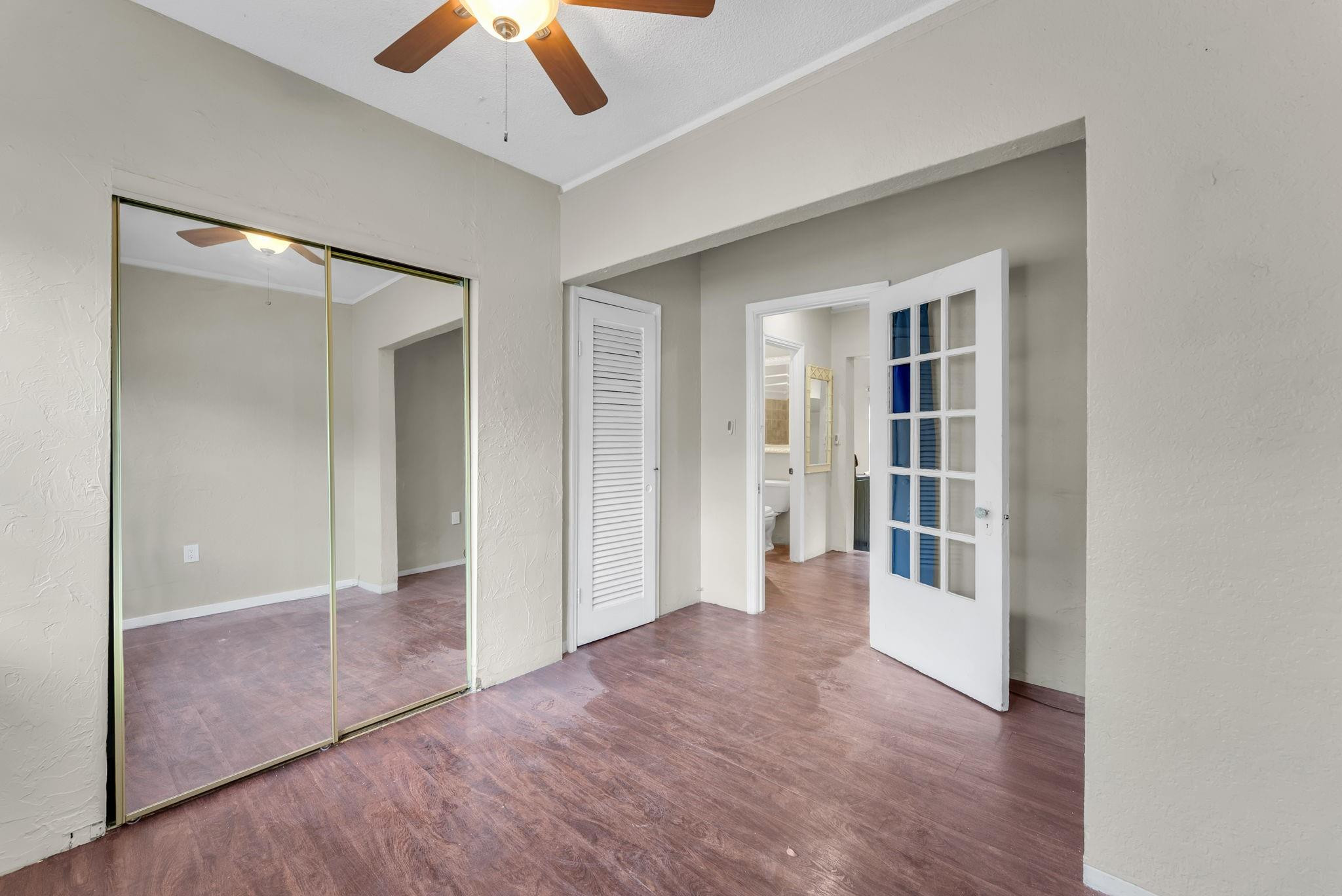 Hollywood 1-21 B - Residential Lease