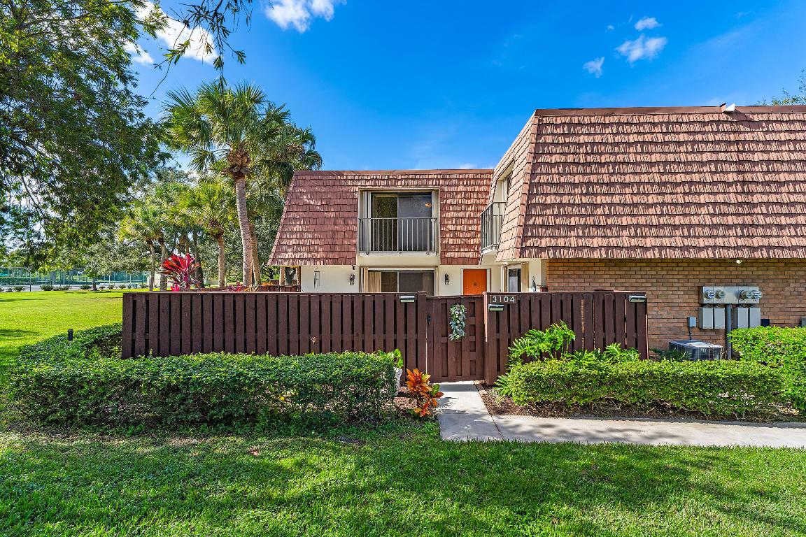 SUNSET TRACE AT MARTIN DOWNS (AKA MARTIN DOWNS PLA - Residential