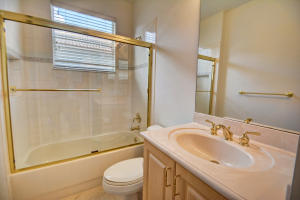 VALENCIA SHORES 4 - Residential