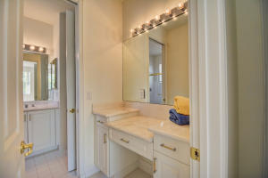 VALENCIA SHORES 4 - Residential