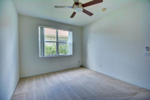 VALENCIA SHORES 4 - Residential