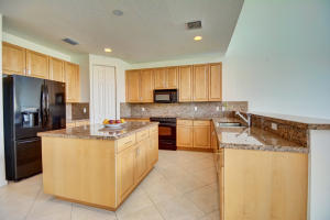 VALENCIA SHORES 4 - Residential