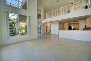 VALENCIA SHORES 4 - Residential