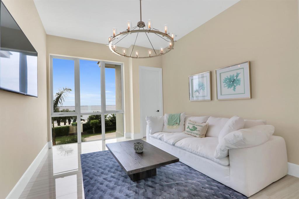 Diamond Sands - Residential