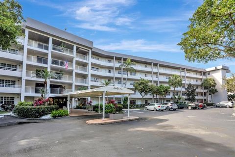 565 Oaks Ln 103 Pompano Beach FL 33069