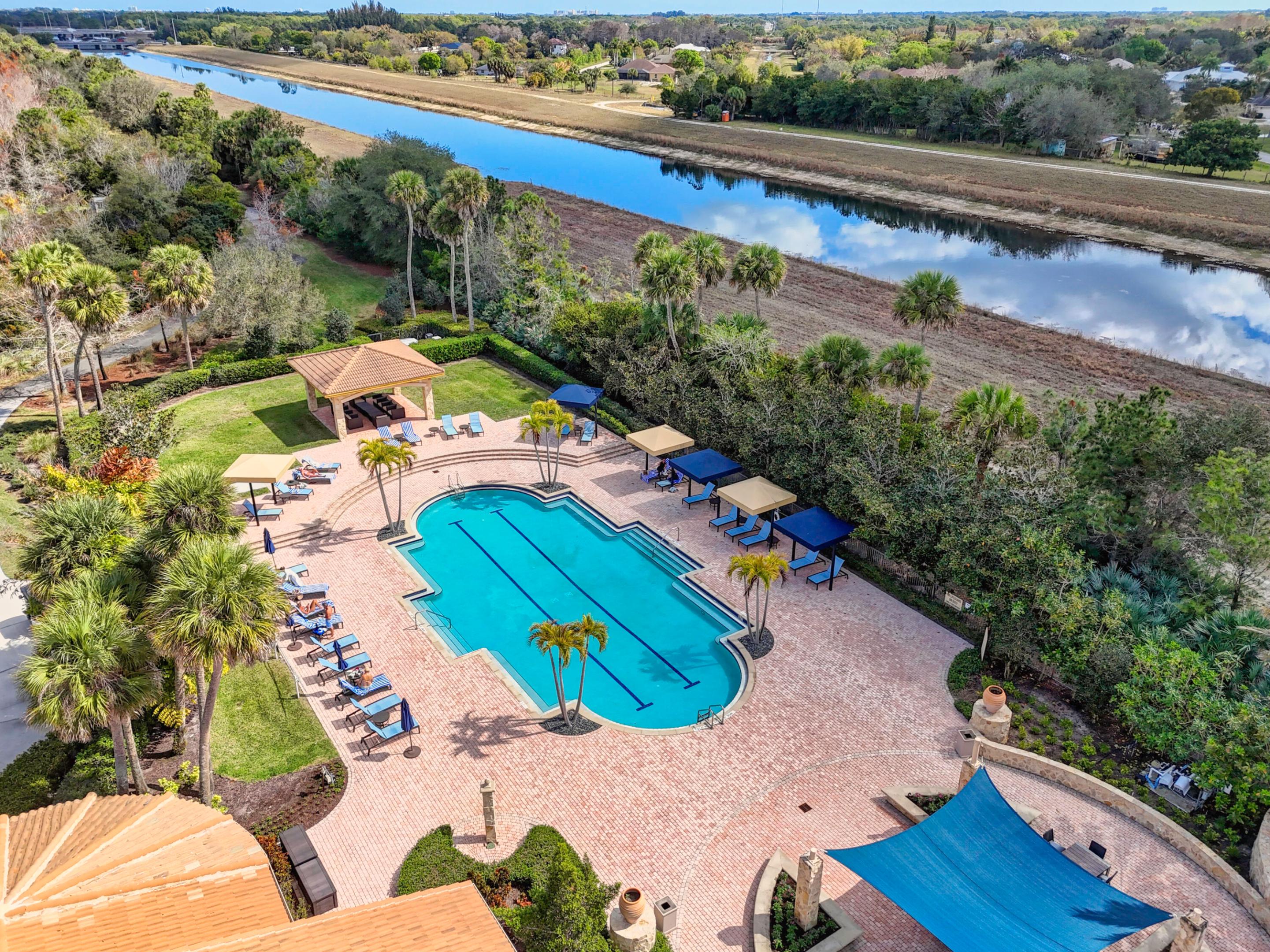 JUPITER COUNTRY CLUB - Residential