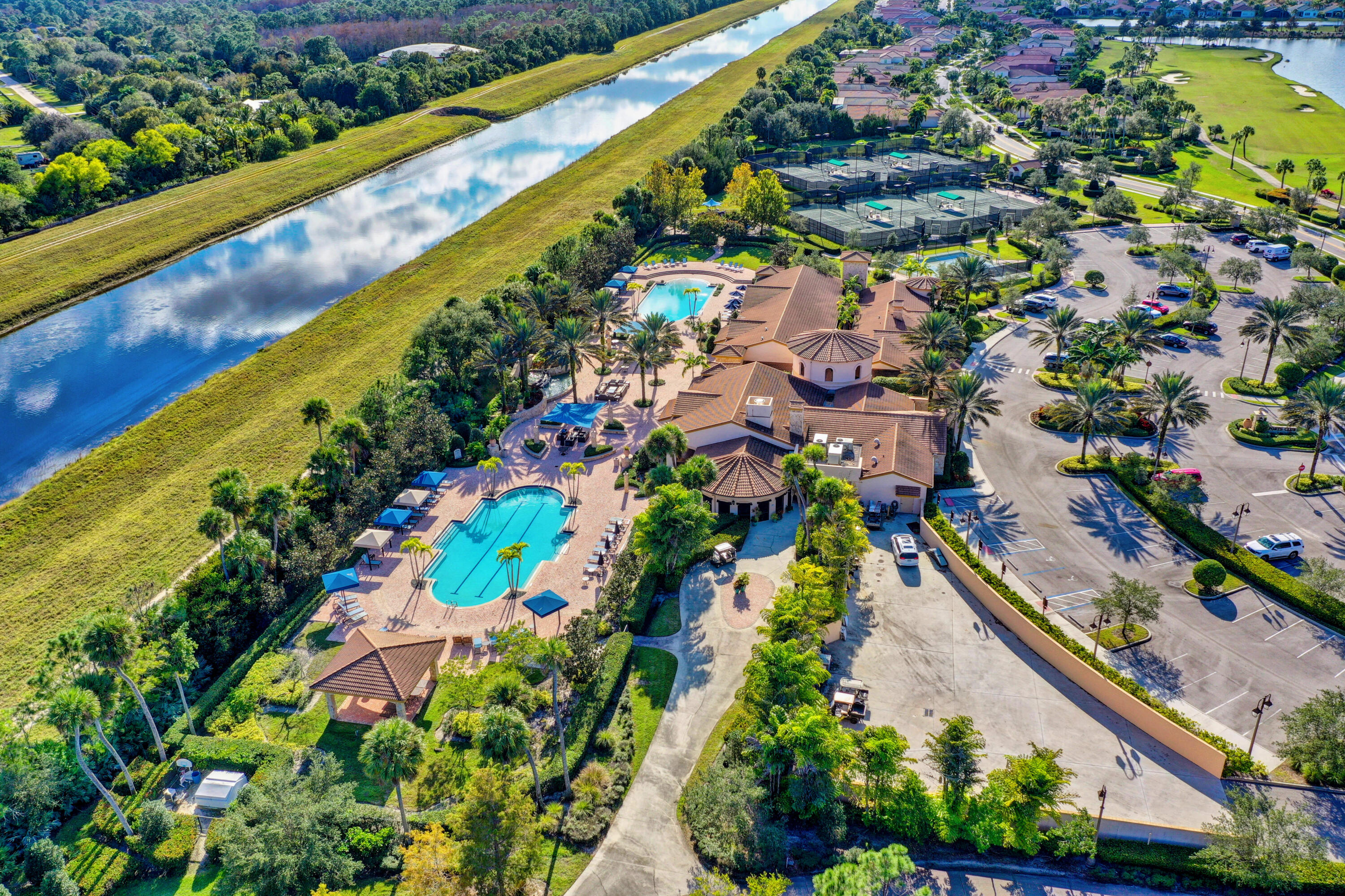 JUPITER COUNTRY CLUB - Residential