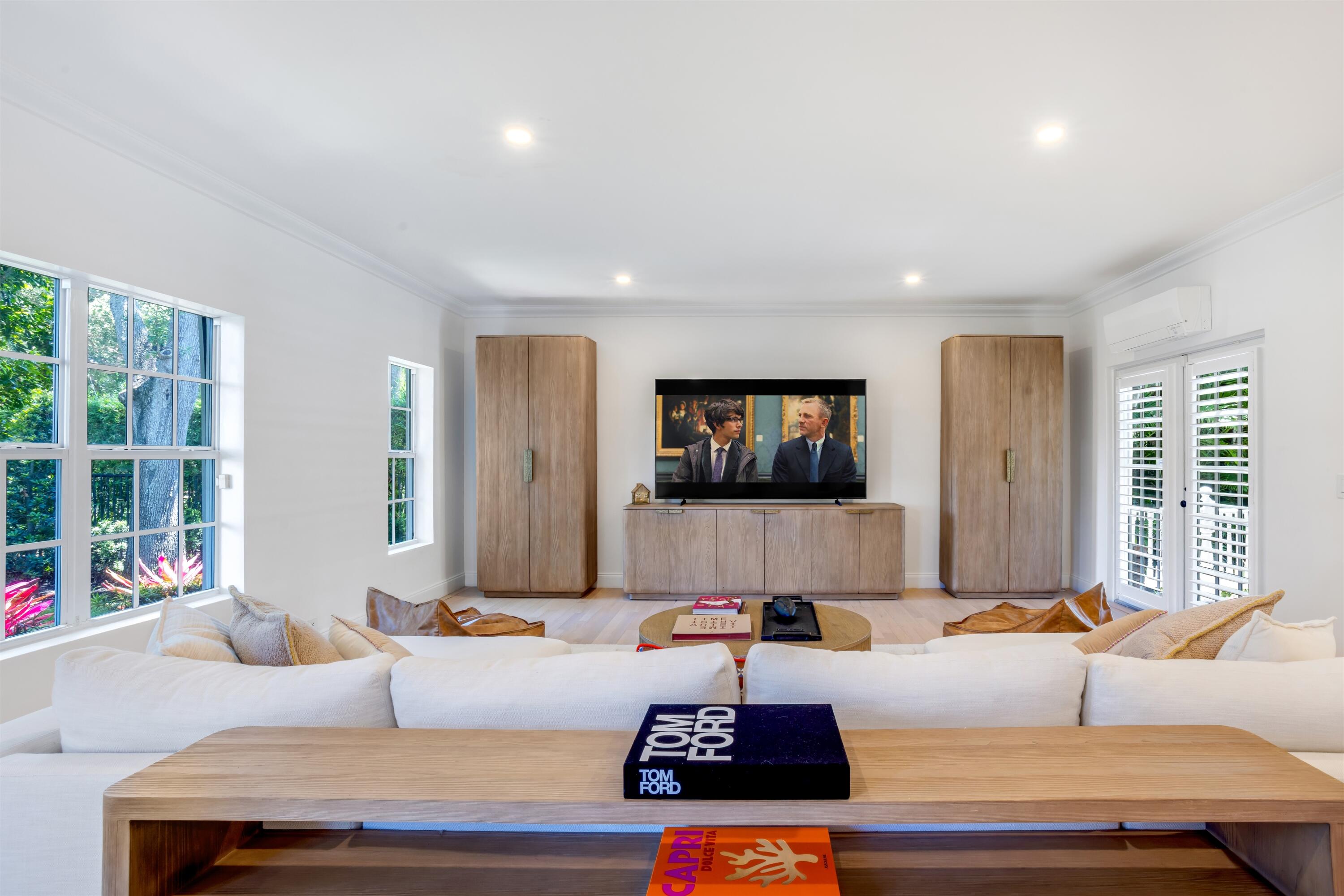 CORAL ISLES - Residential