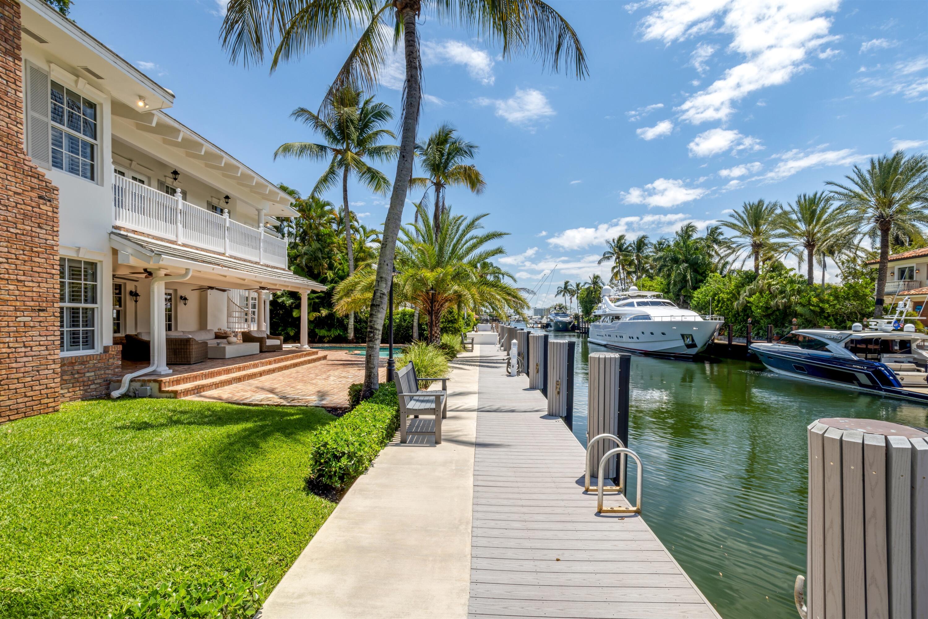 CORAL ISLES - Residential