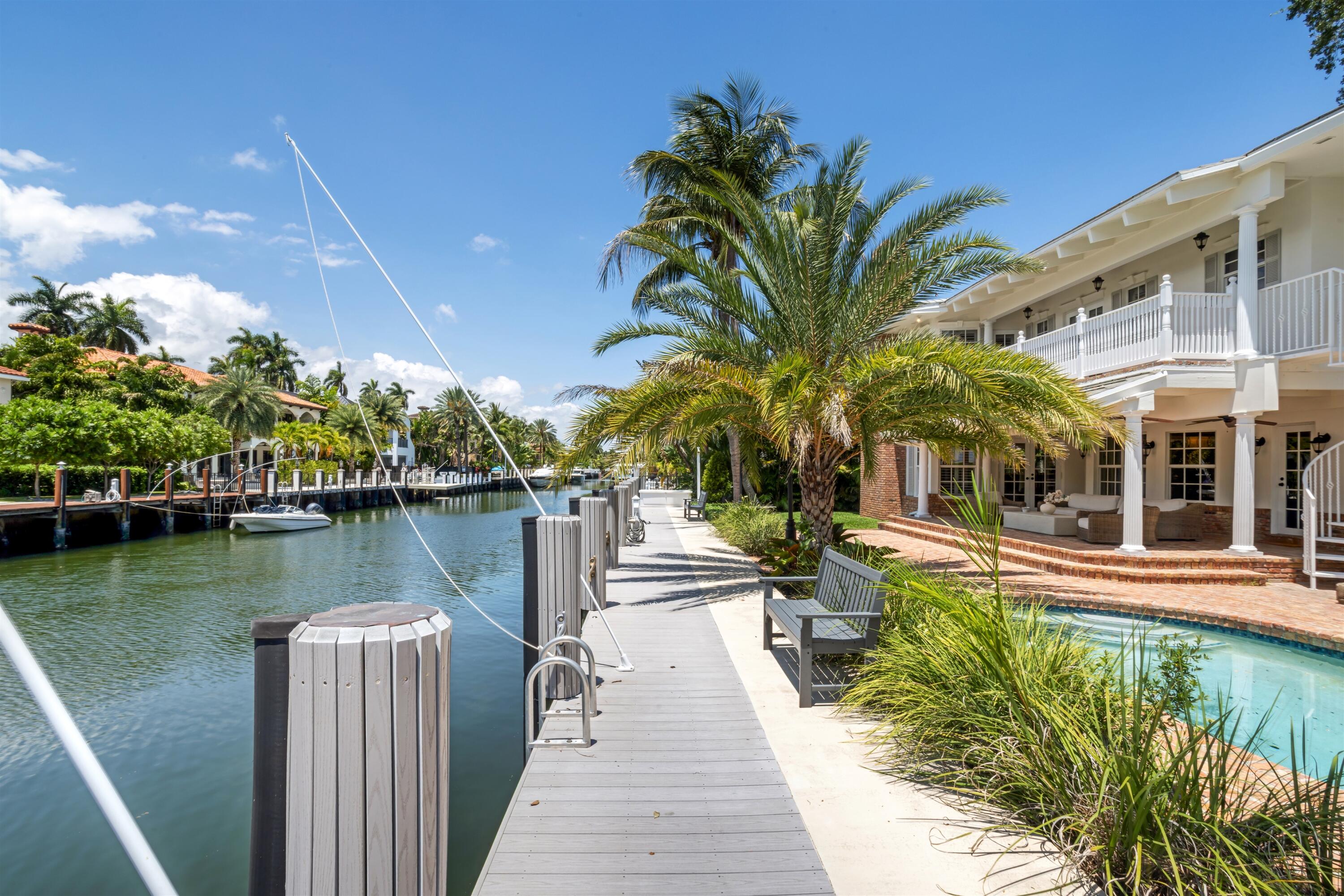CORAL ISLES - Residential