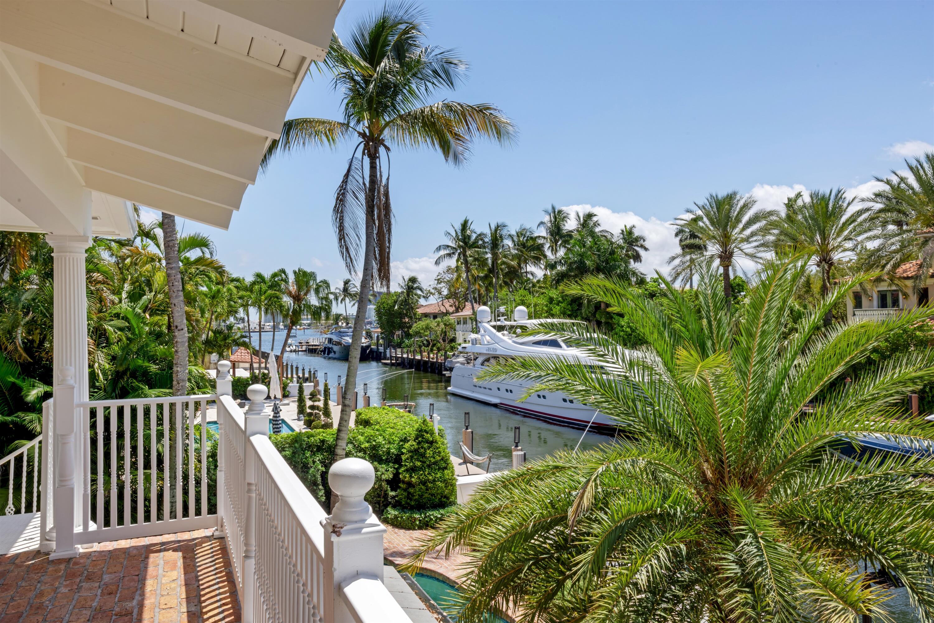 CORAL ISLES - Residential