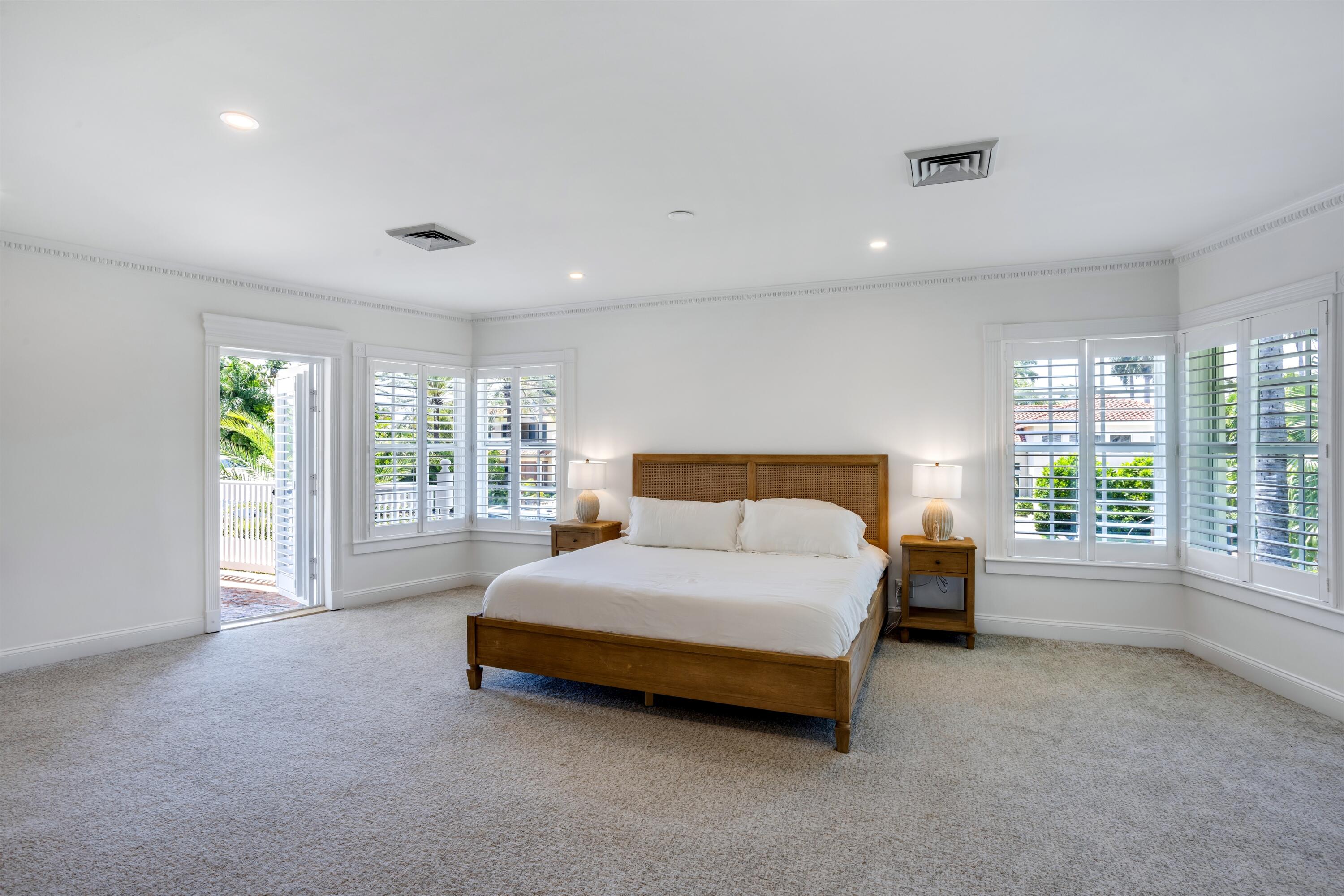 CORAL ISLES - Residential