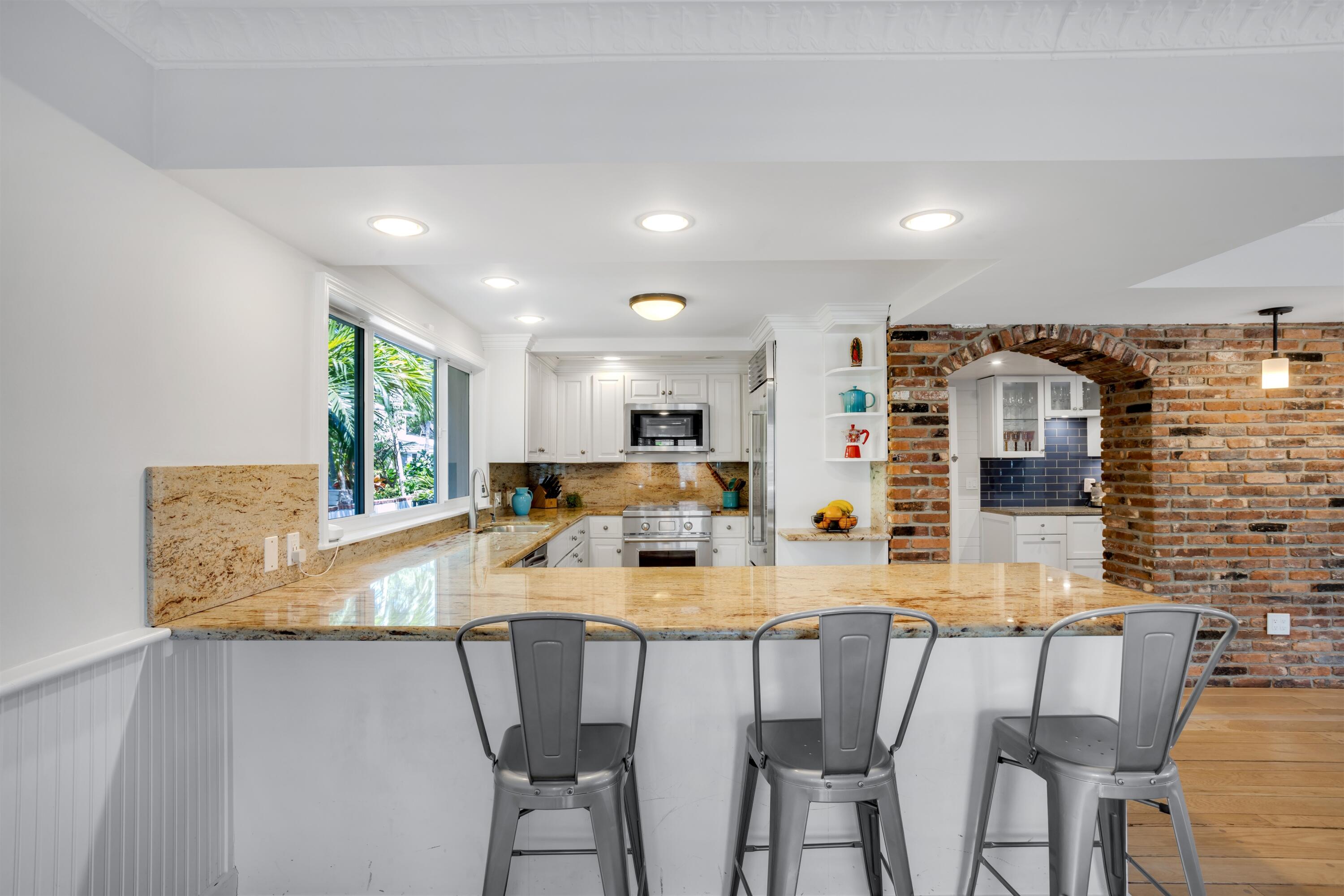 CORAL ISLES - Residential