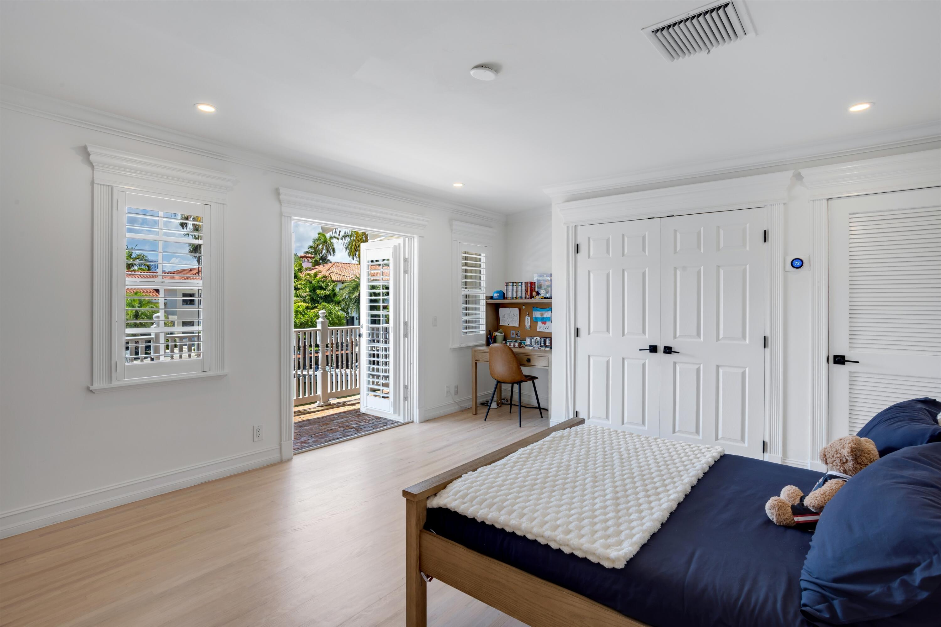 CORAL ISLES - Residential