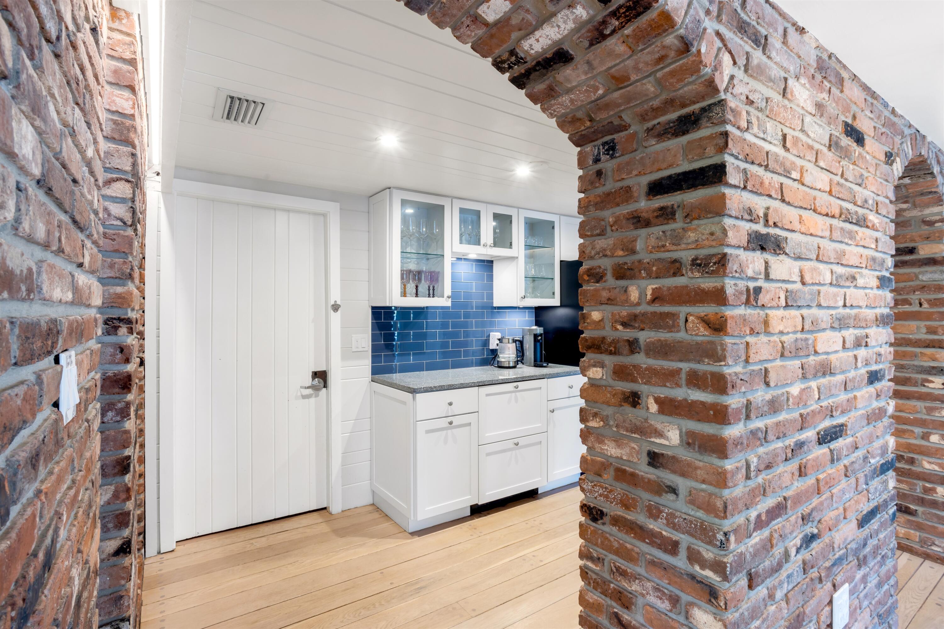 CORAL ISLES - Residential