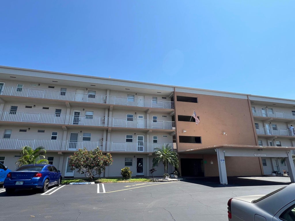 Photo of 230 NE 26th Avenue #207, Boynton Beach, FL 33435 (MLS # B26065390)