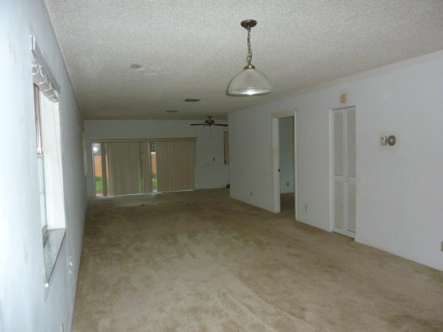 Los Mangos - Residential