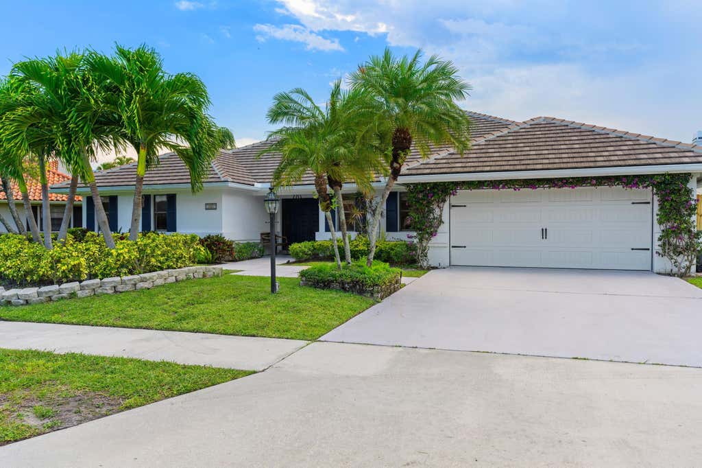 Photo of 12931 N Normandy Way, Palm Beach Gardens, FL 33410 (MLS # R11113757)